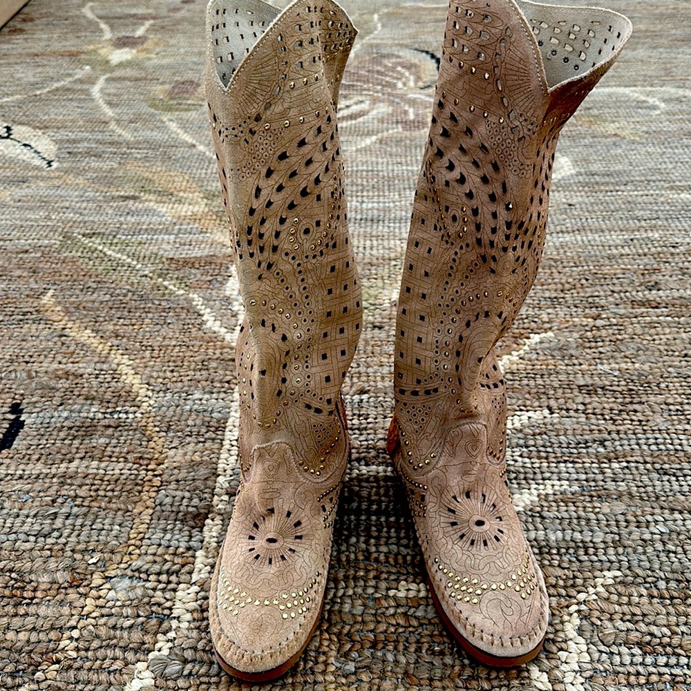 Karma of Charme laser-cut, embossed and gold studded soft leather slouch boots. - Picture 3 of 10